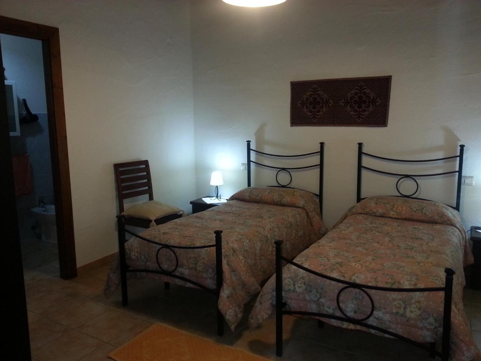 Agriturismo La Barca In Secca ออลเมโด ภายนอก รูปภาพ