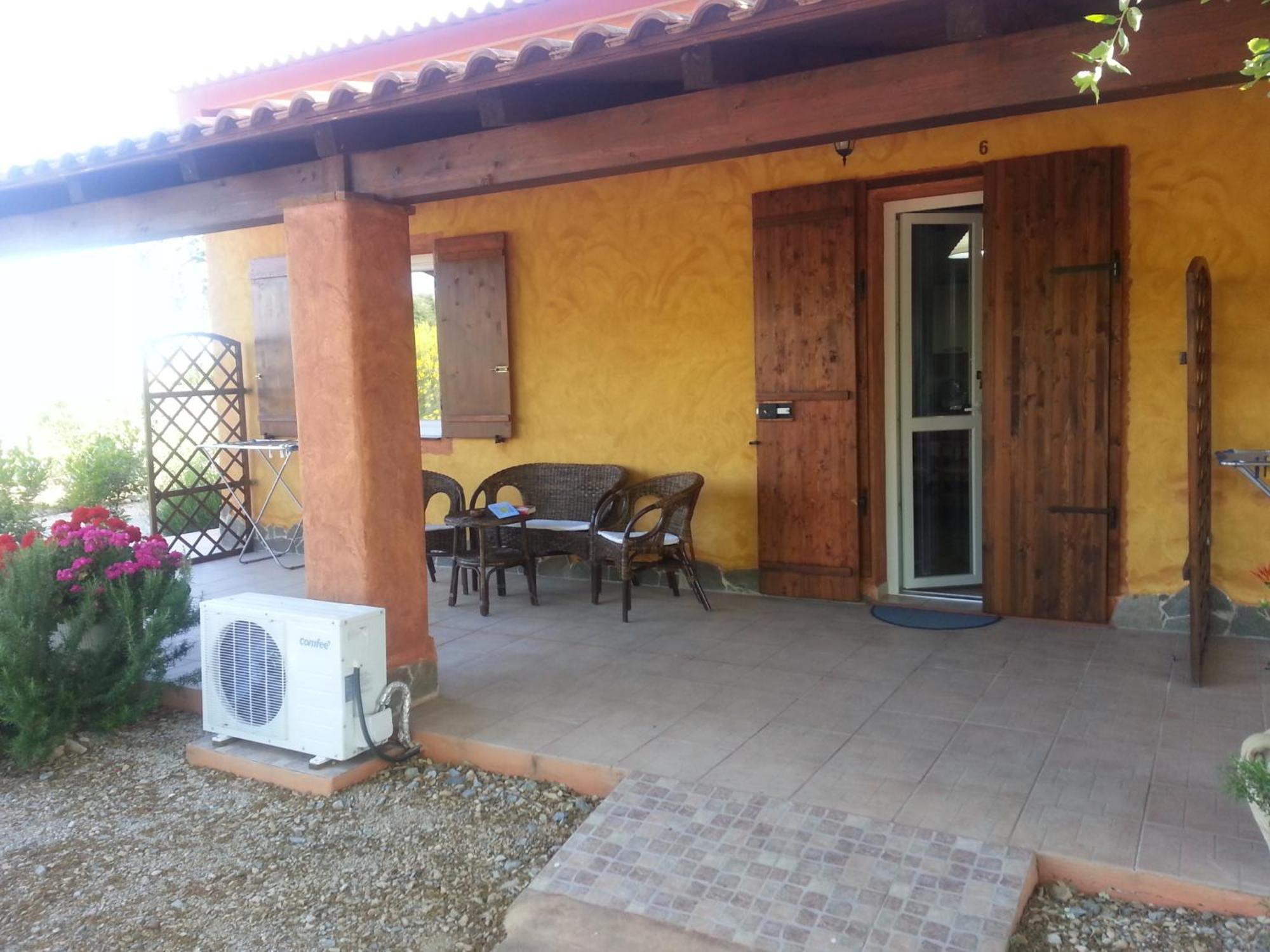 Agriturismo La Barca In Secca ออลเมโด ภายนอก รูปภาพ