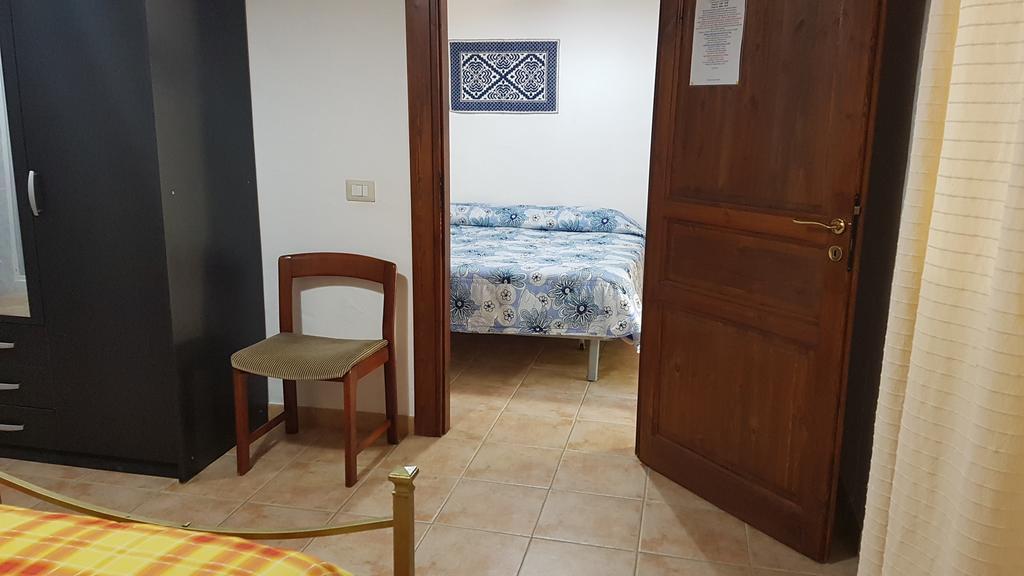 Agriturismo La Barca In Secca ออลเมโด ภายนอก รูปภาพ