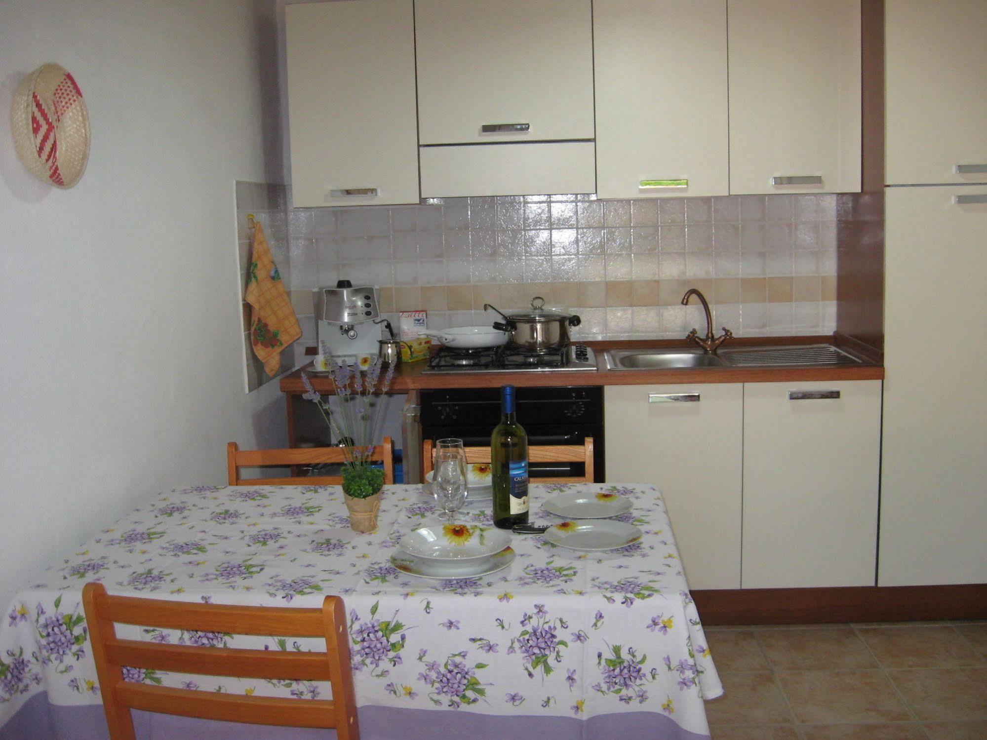 Agriturismo La Barca In Secca ออลเมโด ภายนอก รูปภาพ