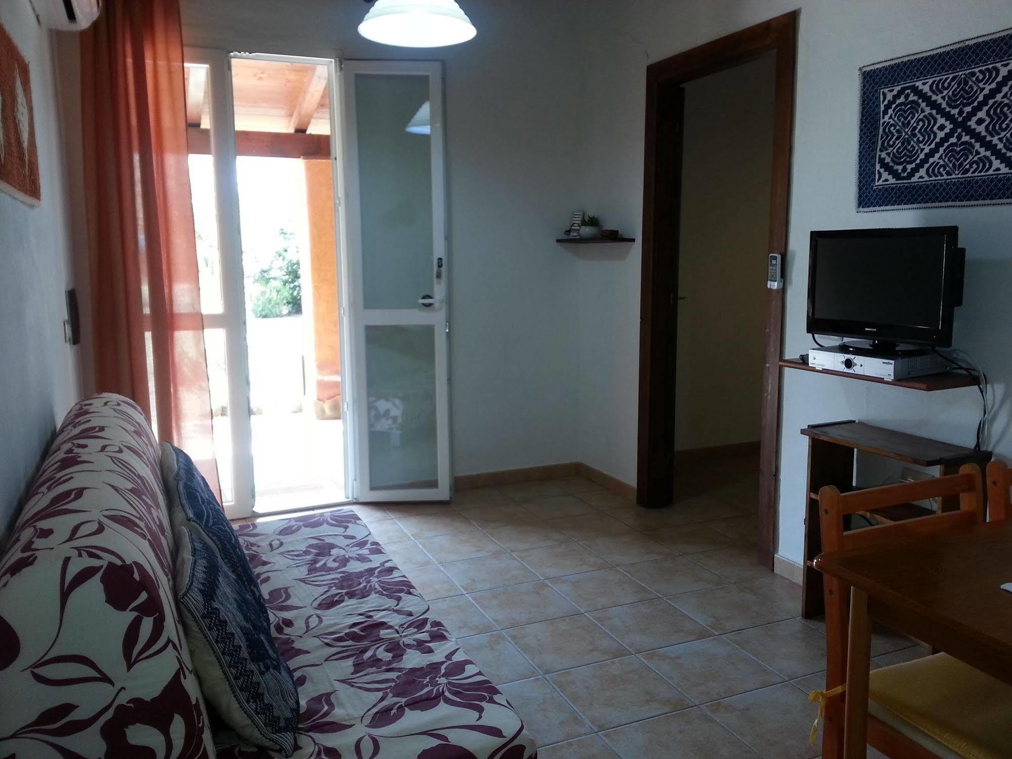 Agriturismo La Barca In Secca ออลเมโด ภายนอก รูปภาพ