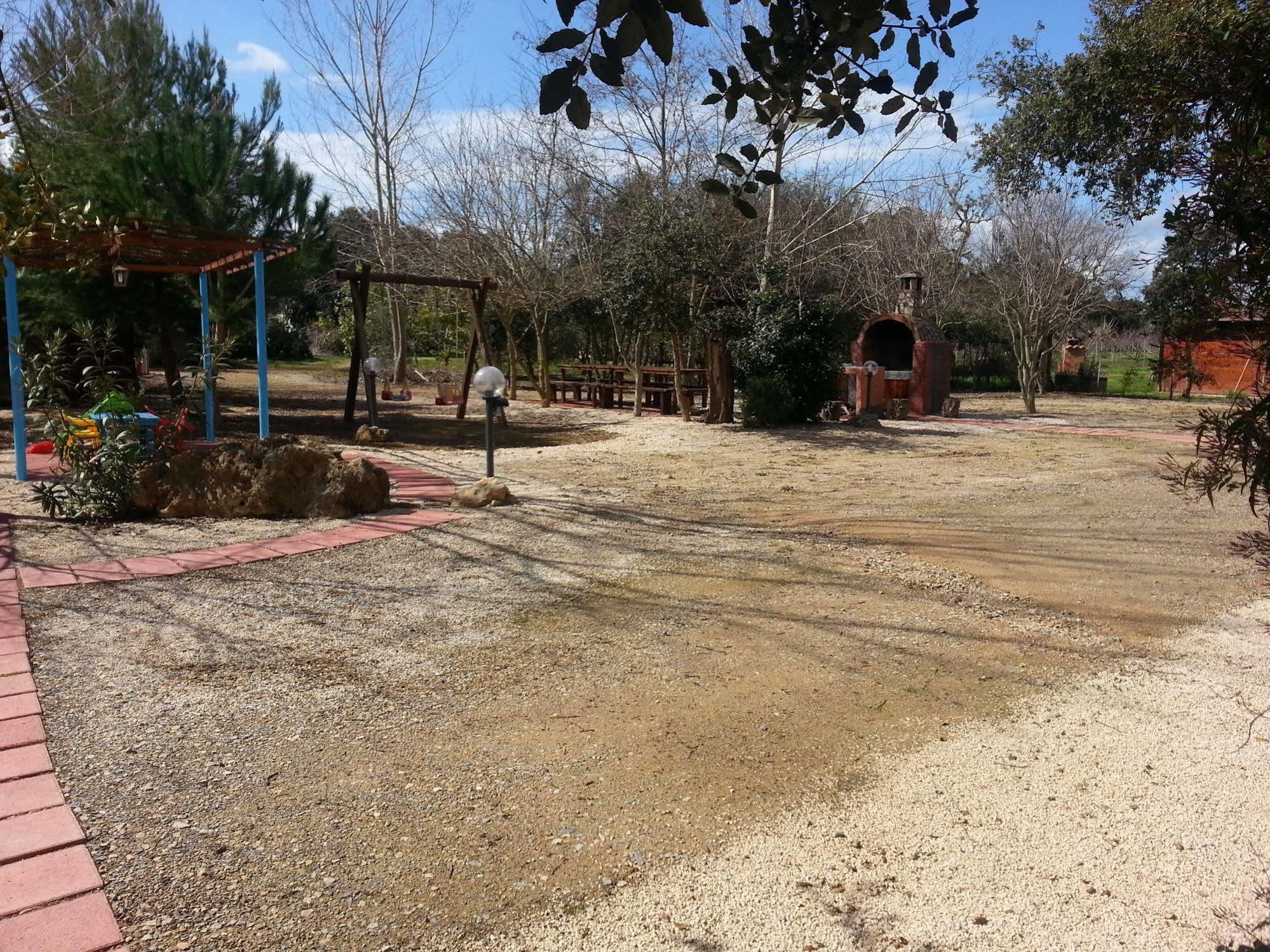 Agriturismo La Barca In Secca ออลเมโด ภายนอก รูปภาพ
