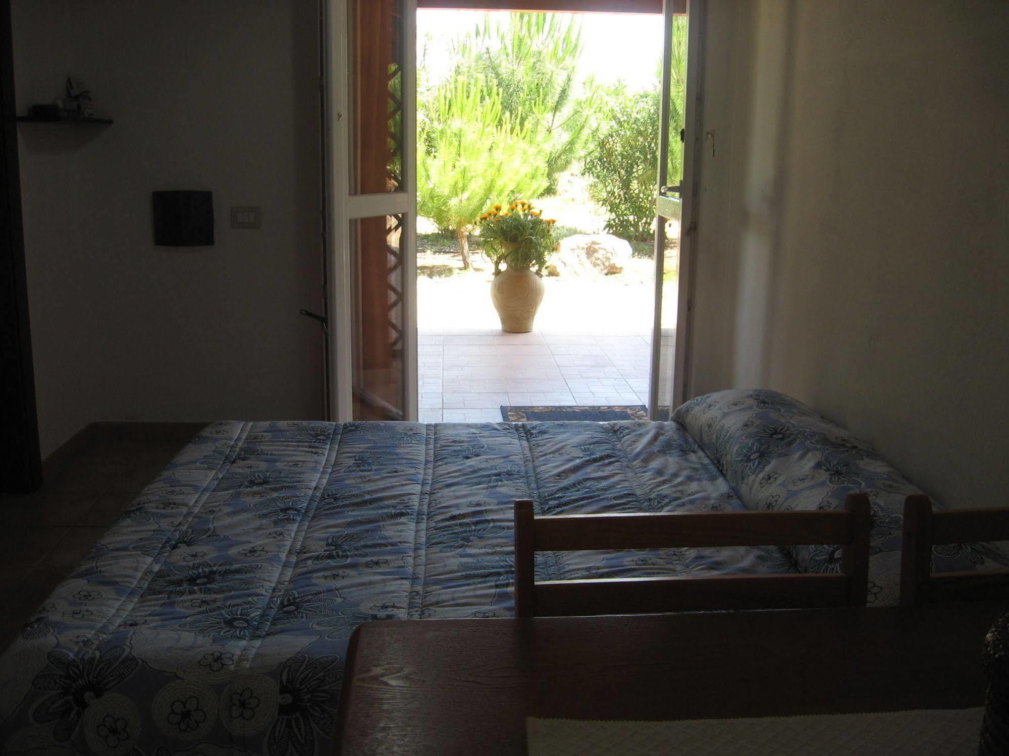 Agriturismo La Barca In Secca ออลเมโด ภายนอก รูปภาพ